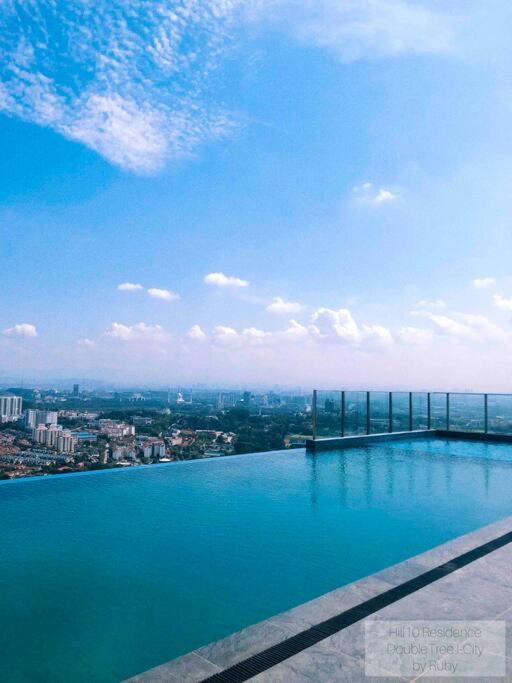 Hill10 I-City Highest Pool In Shah Alam Luaran gambar