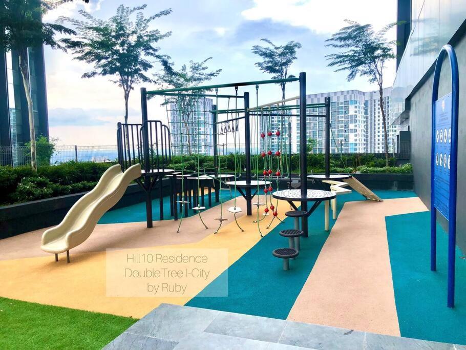 Hill10 I-City Highest Pool In Shah Alam Luaran gambar